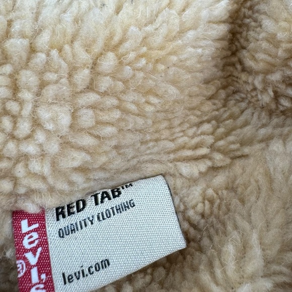 Vintage Red Levi’s Corduroy Fur Jacket - Picture 4 of 4